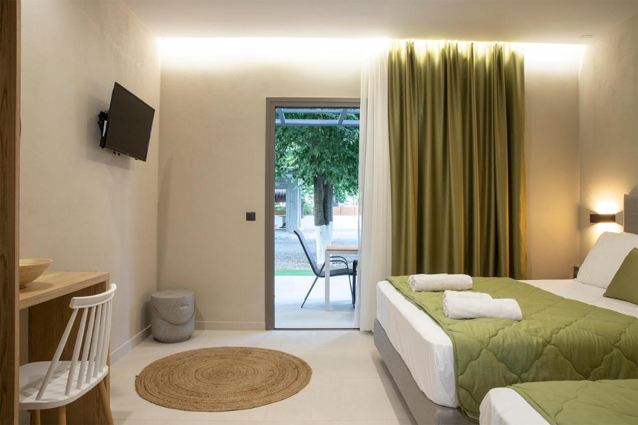 Olympus Suites Pandeleímonosz-part Kültér fotó