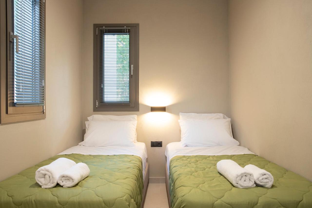 Olympus Suites Pandeleímonosz-part Kültér fotó