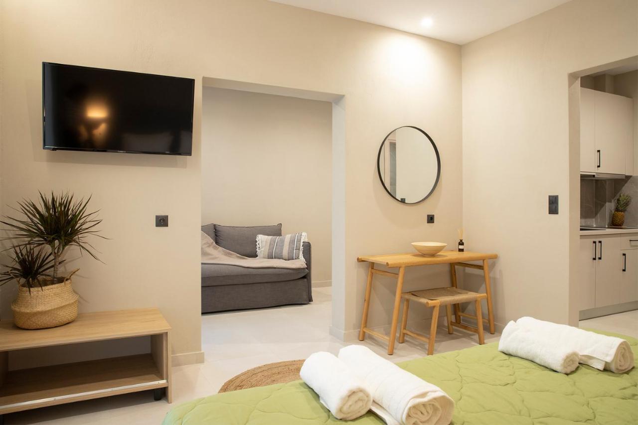 Olympus Suites Pandeleímonosz-part Kültér fotó