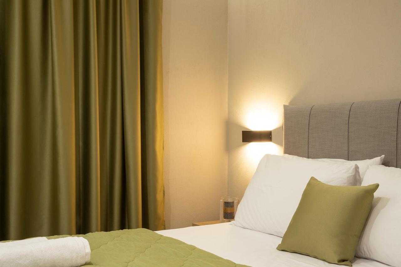 Olympus Suites Pandeleímonosz-part Kültér fotó