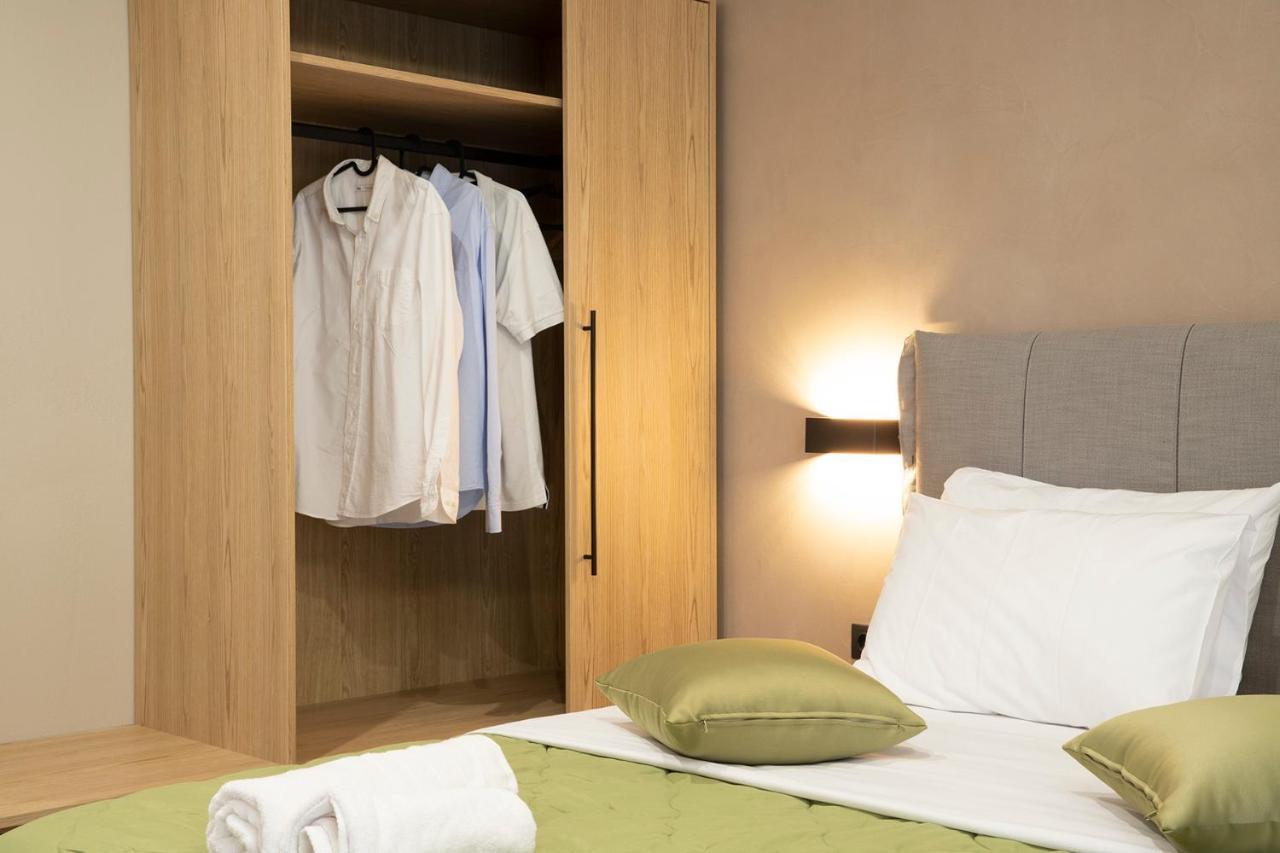 Olympus Suites Pandeleímonosz-part Kültér fotó
